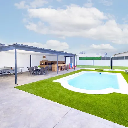 Cubo's Casa Soles & Football Field Semesterbostad