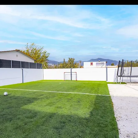 Cubo's Casa Soles & Football Field * Fuengirola